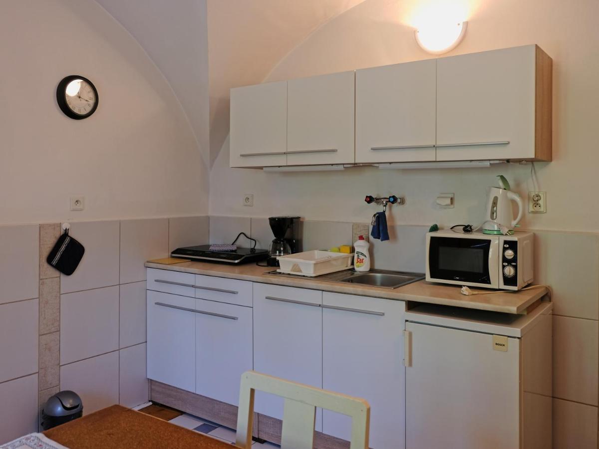 Apartmany V Broumovskem Statku المظهر الخارجي الصورة