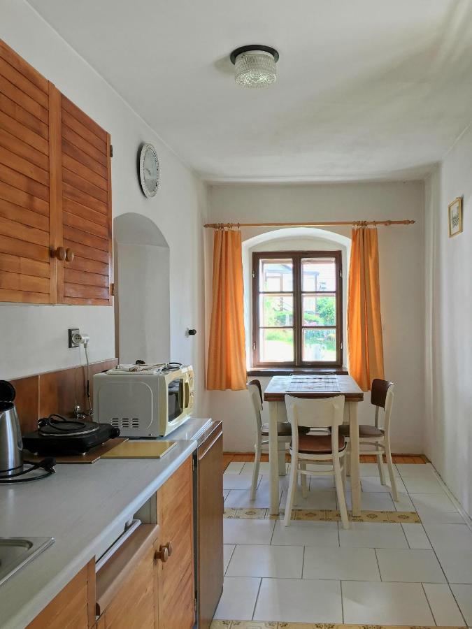 Apartmany V Broumovskem Statku المظهر الخارجي الصورة